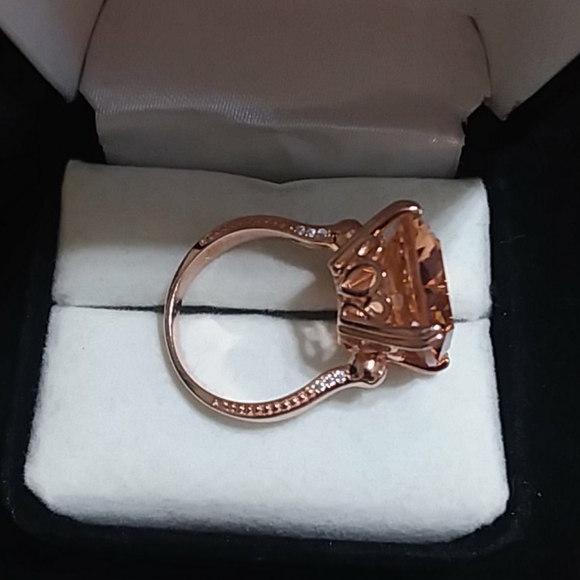 Ring - Picture 3 of 3